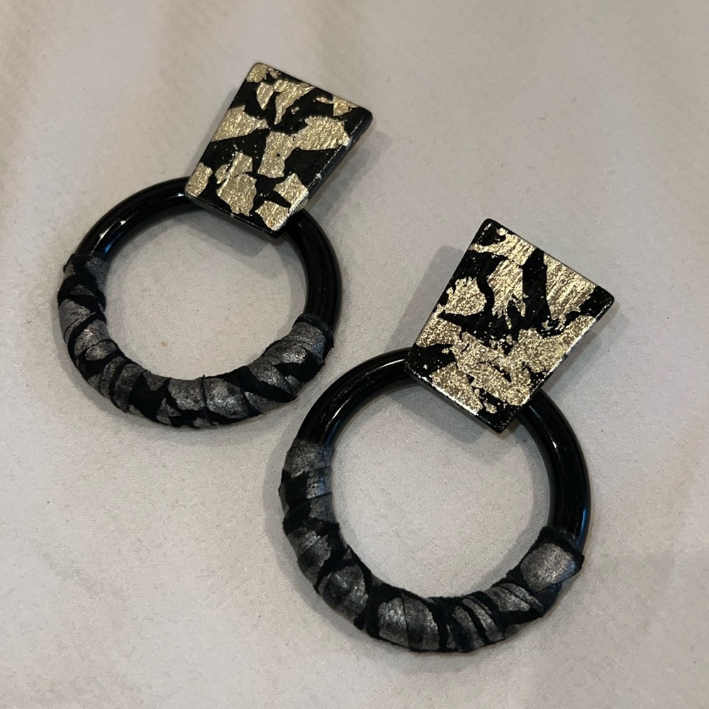 Bold Geometric Pattern Silver & Black Pierced Earrings 1980's Artsy